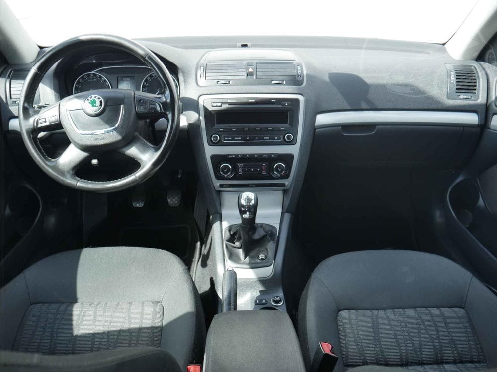 2010 Škoda OCTAVIA - 8