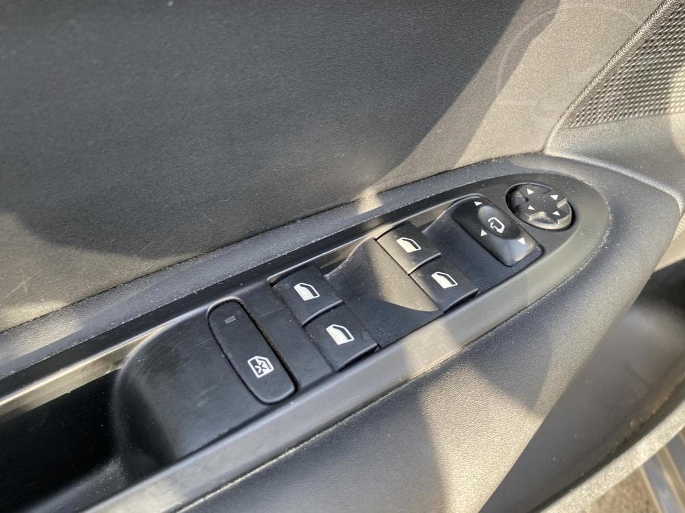 2018 Citroen C4 - 25