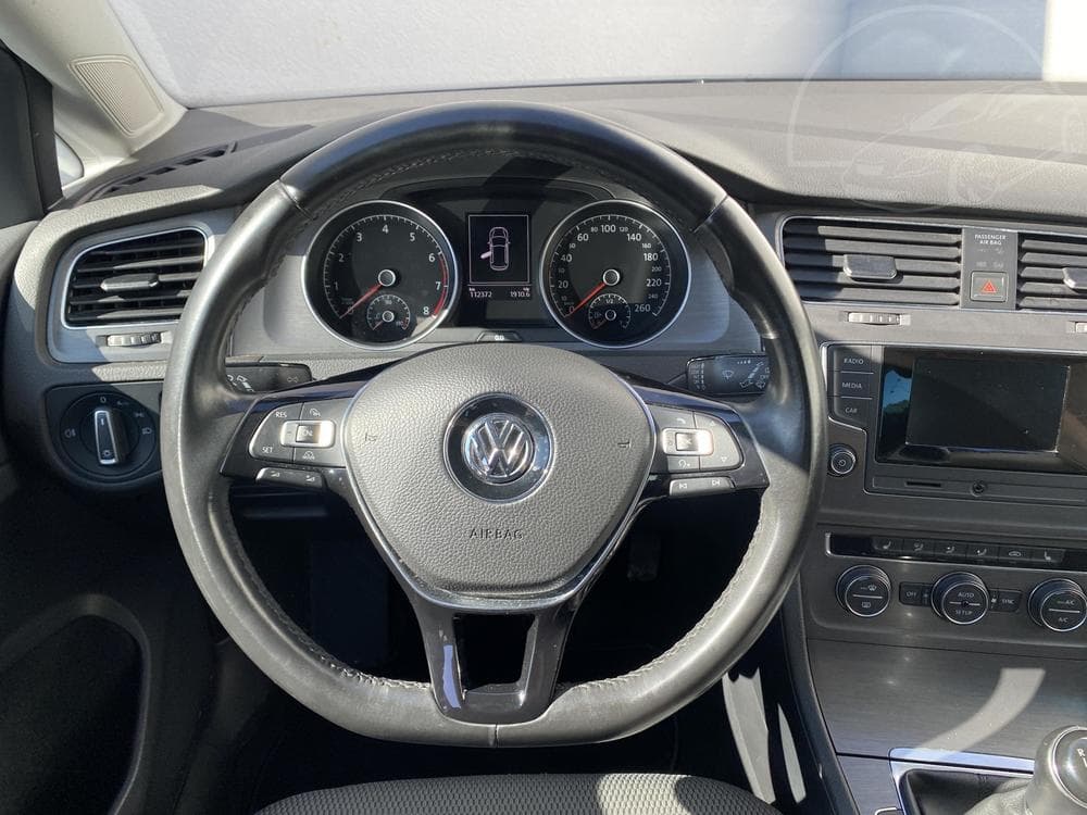 2013 Volkswagen GOLF - 11