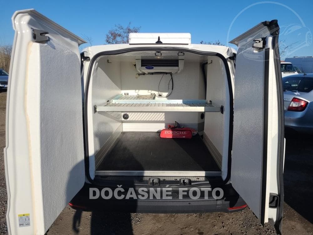 2021 Volkswagen CADDY - 17
