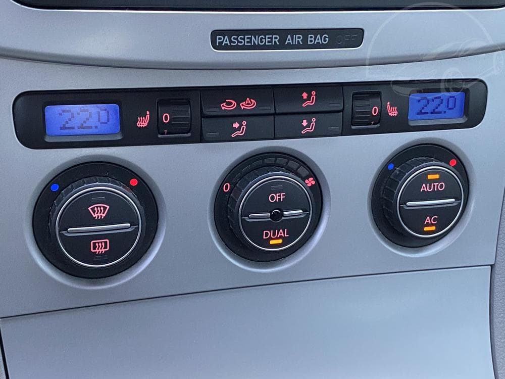 2008 Volkswagen PASSAT - 15