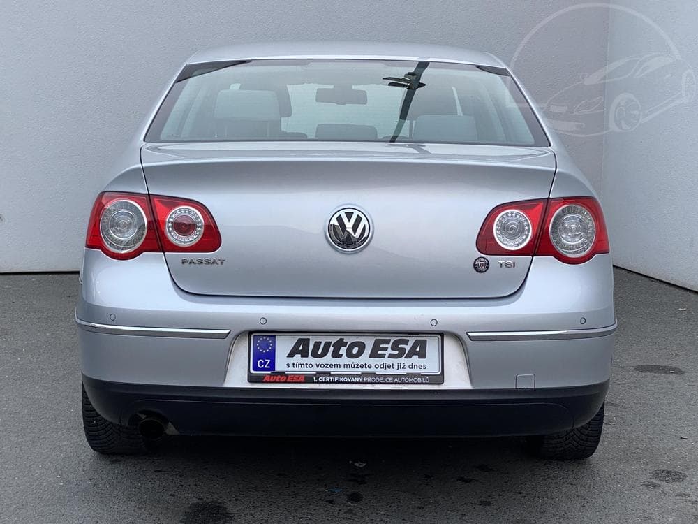 2008 Volkswagen PASSAT - 5