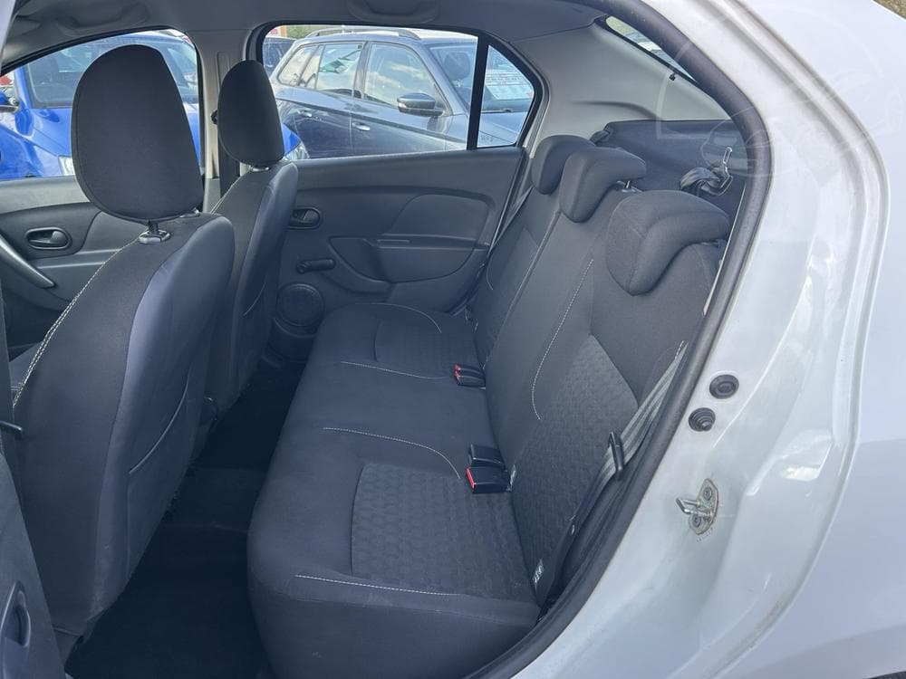 2015 Dacia LOGAN - 37