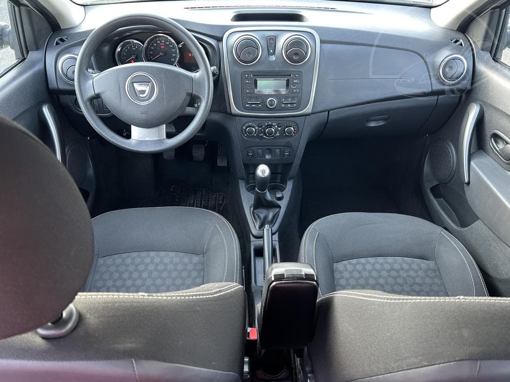 2015 Dacia LOGAN - 29