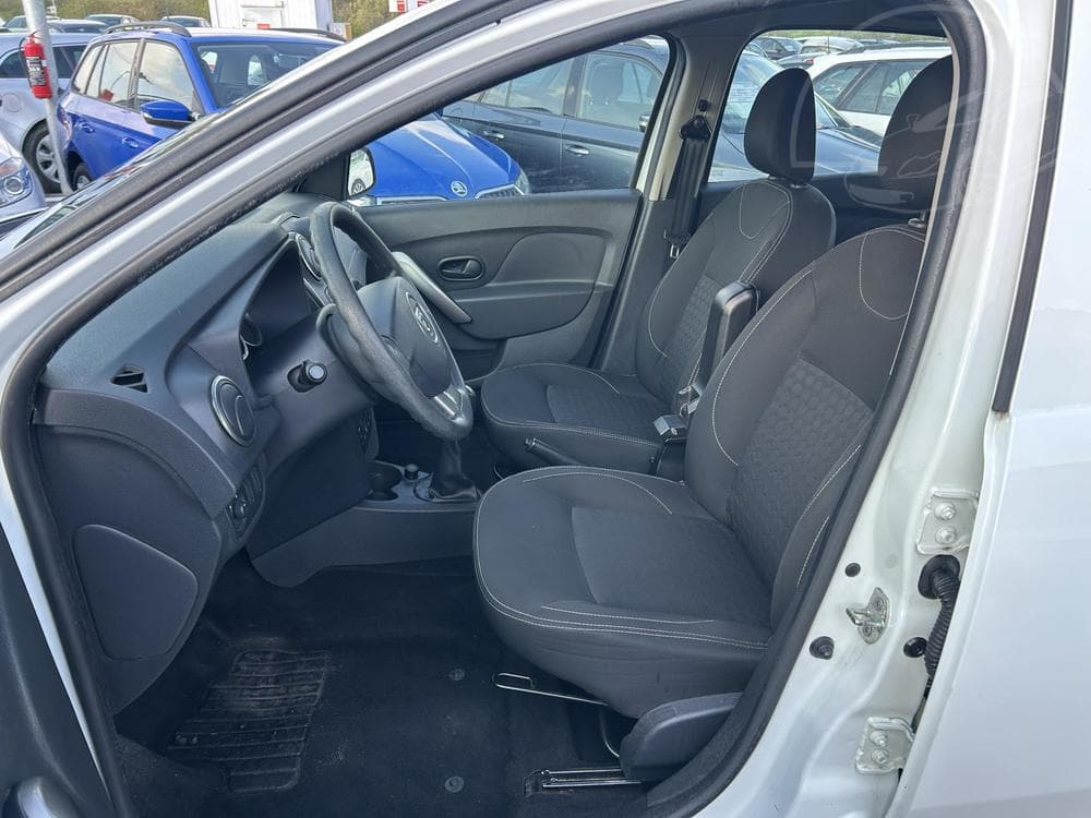 2015 Dacia LOGAN - 33