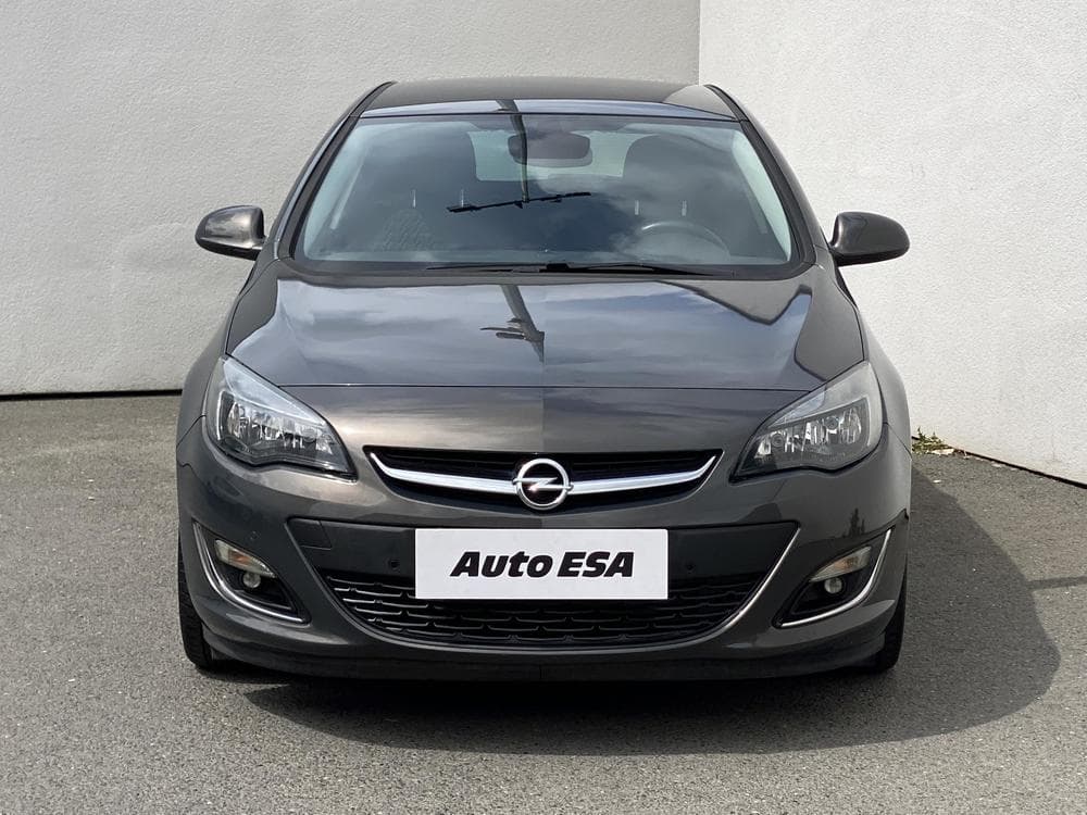 2013 Opel ASTRA - 2