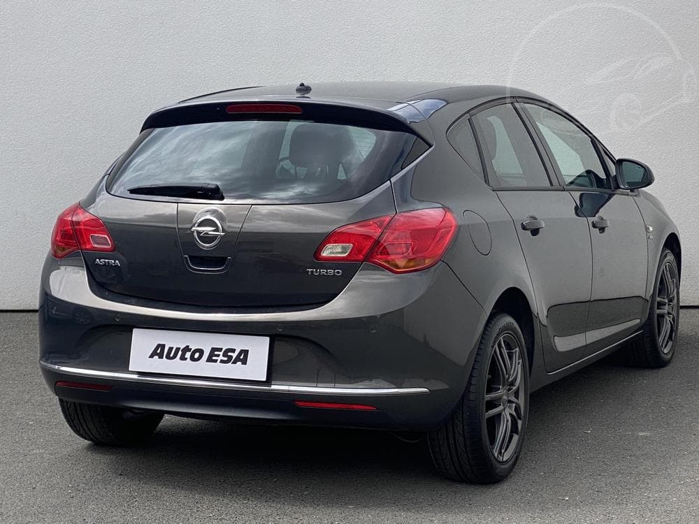 2013 Opel ASTRA - 4