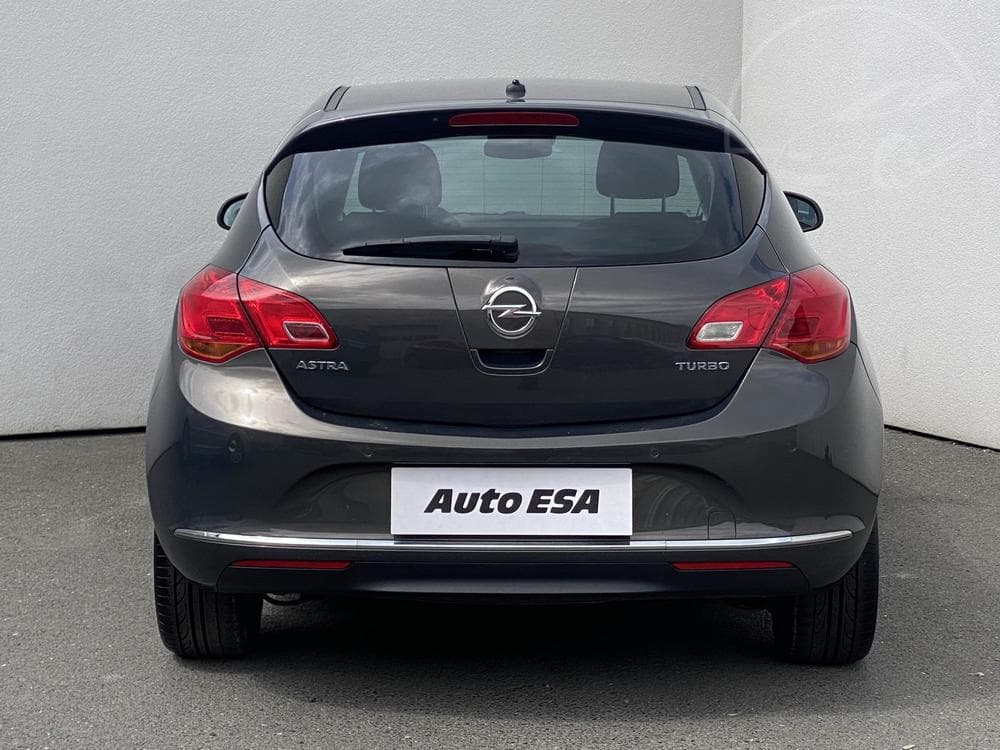 2013 Opel ASTRA - 5