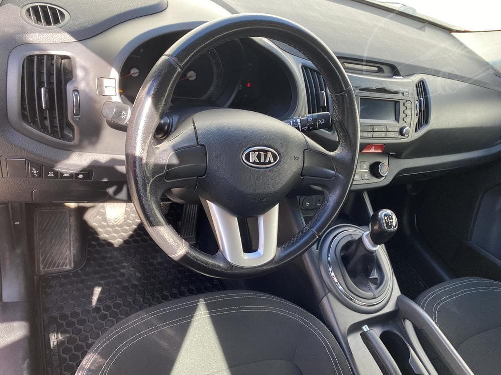 2010 Kia SPORTAGE - 13
