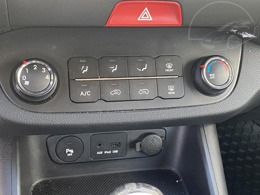 2010 Kia SPORTAGE - 14