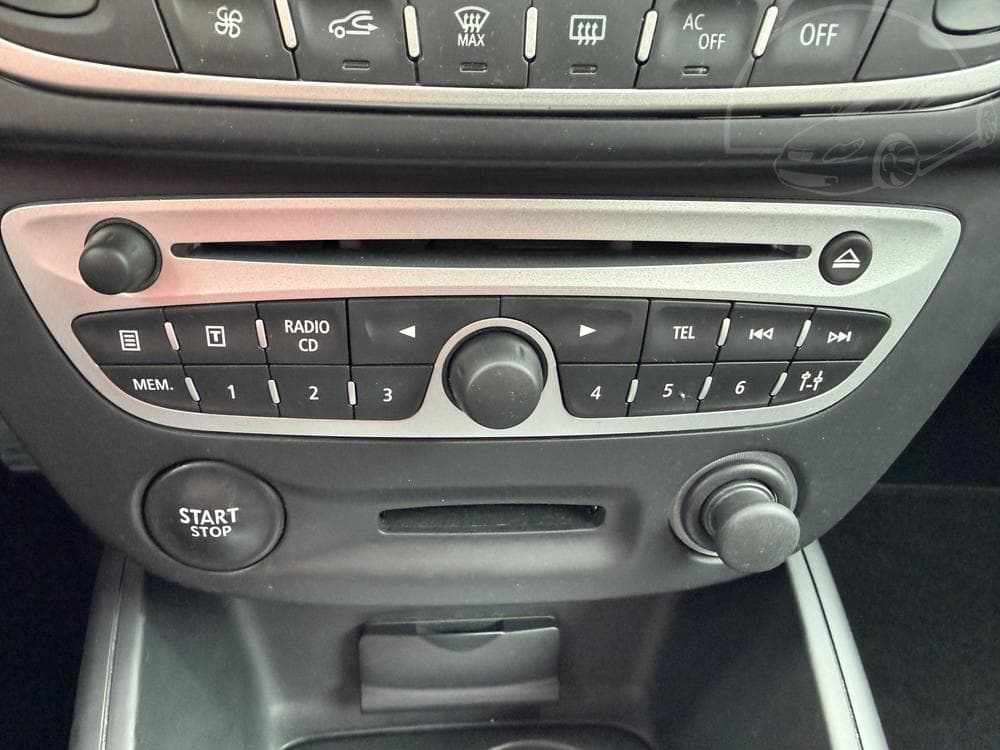 2010 Renault MEGANE - 15