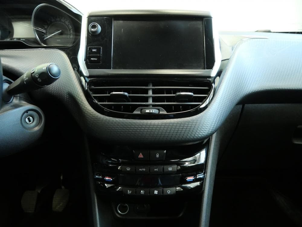 2019 Peugeot 2008 - 25