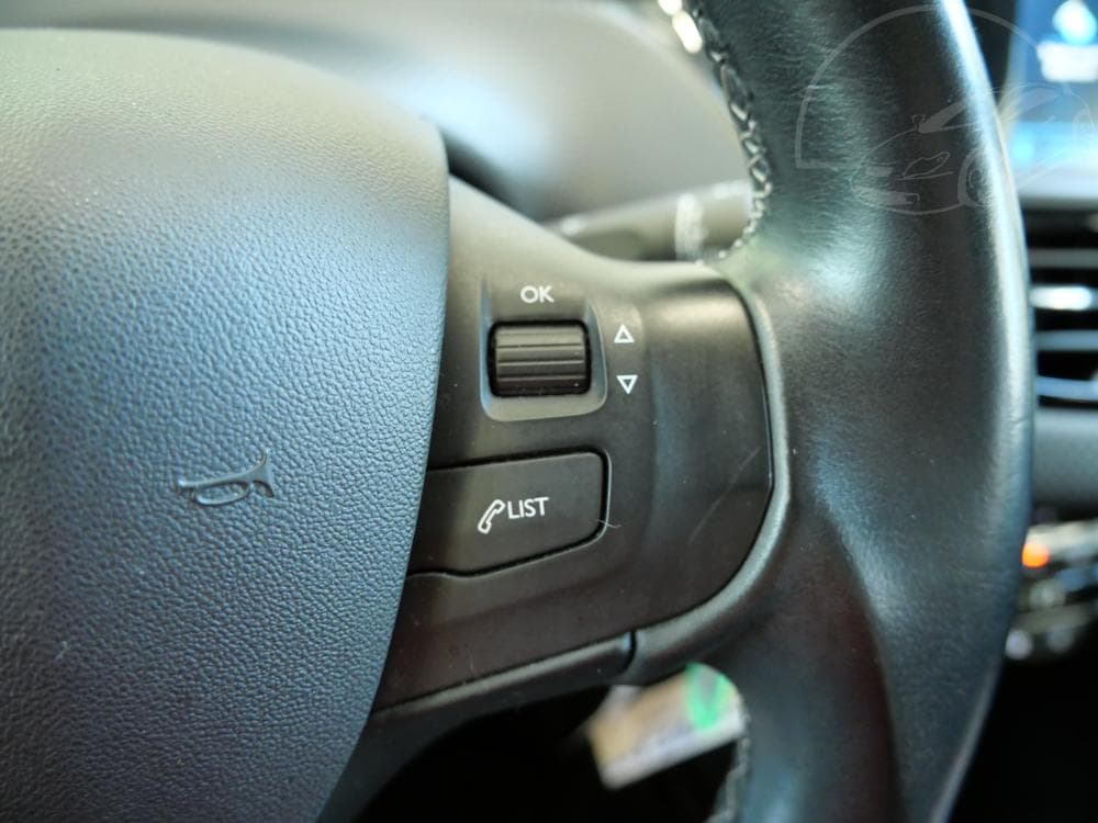 2019 Peugeot 2008 - 31