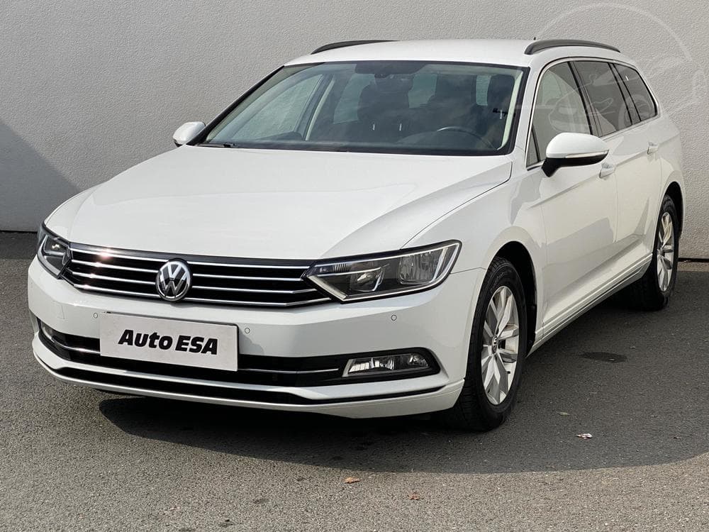 2017 Volkswagen PASSAT - 3