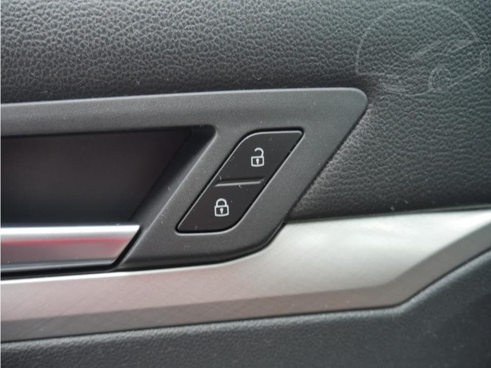 2021 Volkswagen GOLF - 40