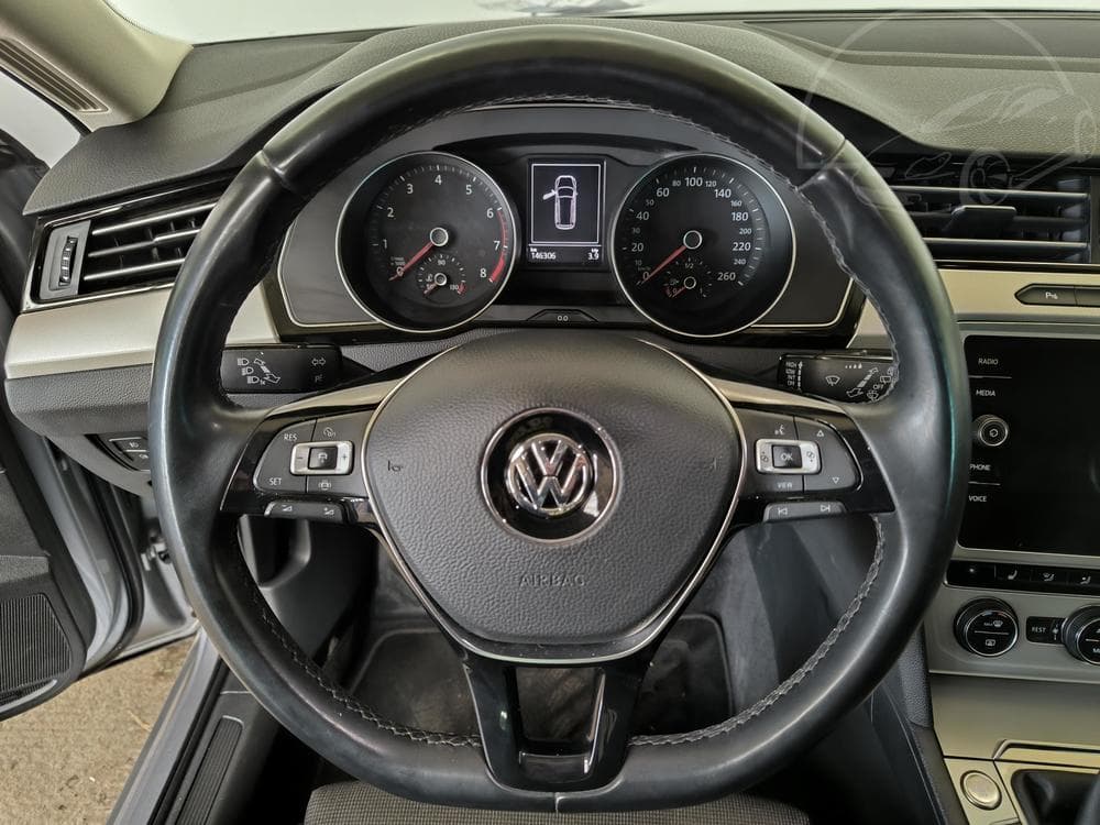 2019 Volkswagen PASSAT - 37