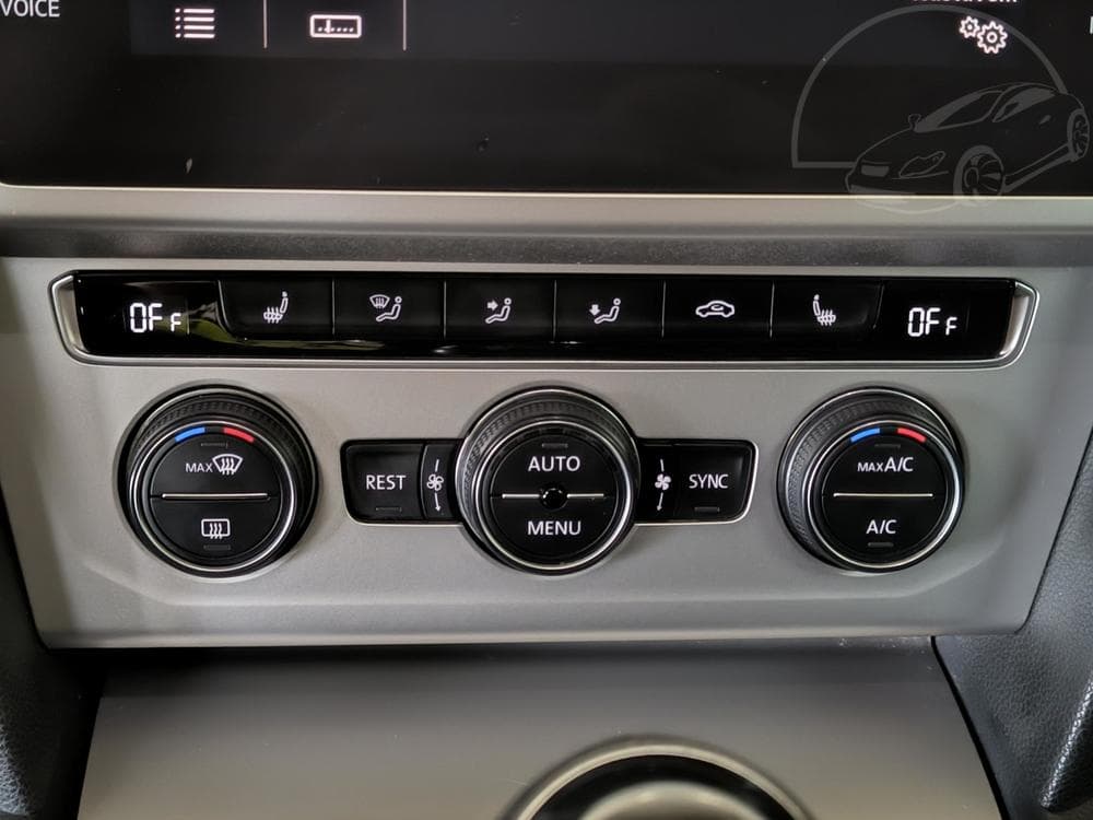 2019 Volkswagen PASSAT - 43