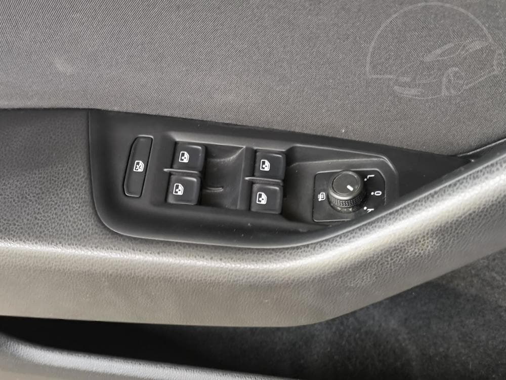 2019 Volkswagen PASSAT - 49