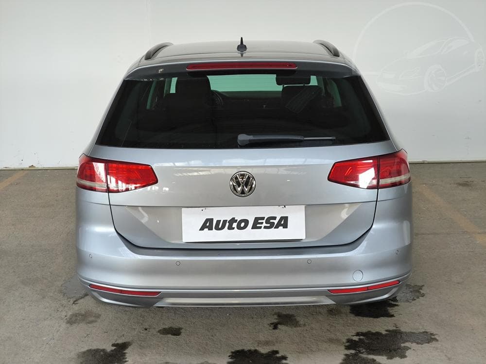 2019 Volkswagen PASSAT - 13
