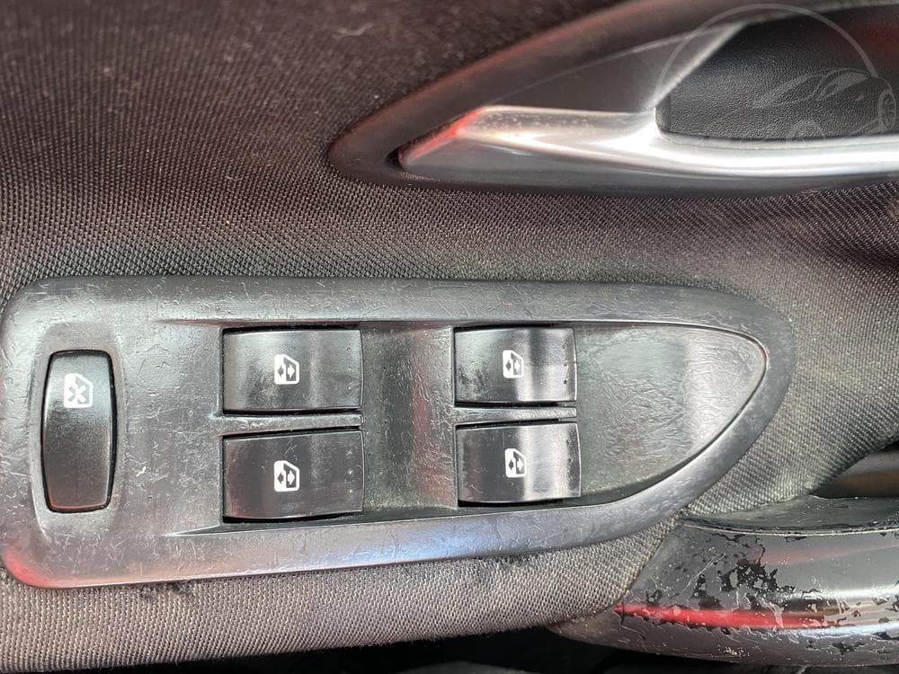 2005 Renault LAGUNA - 11