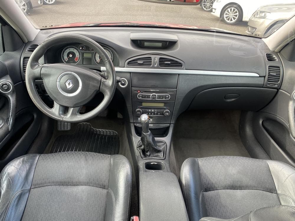 2005 Renault LAGUNA - 8
