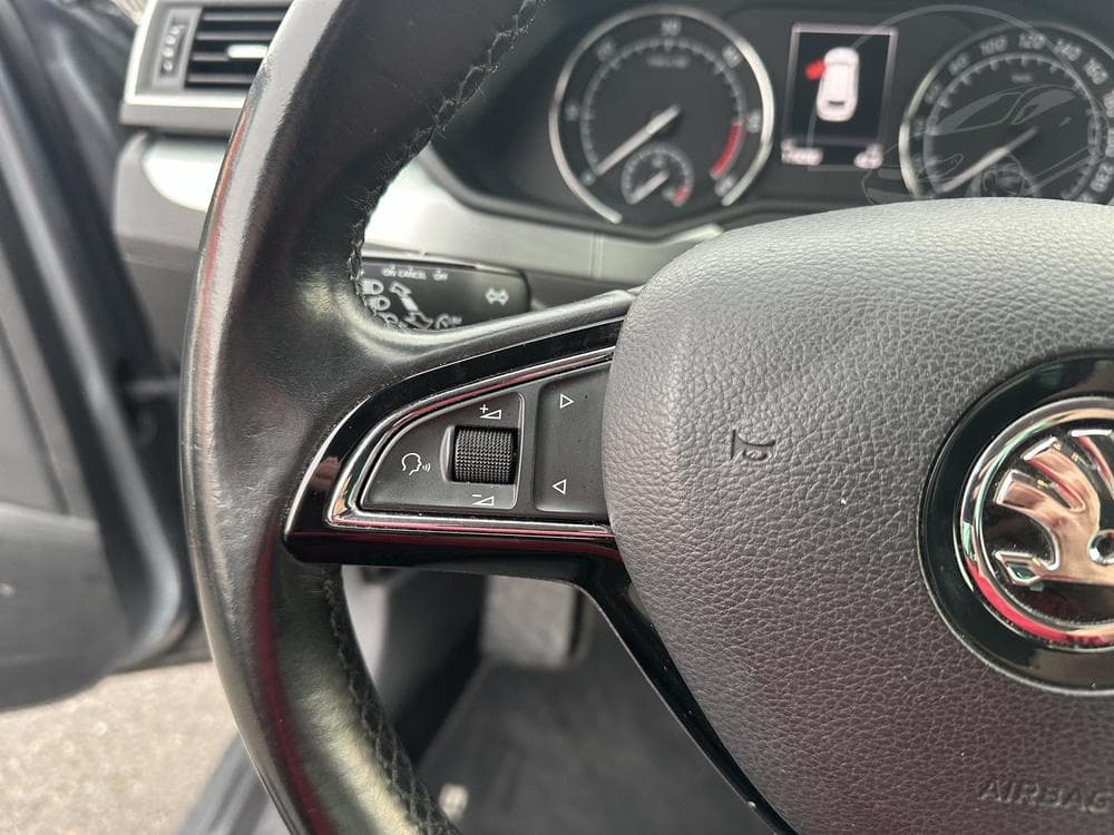 2016 Škoda SUPERB - 12