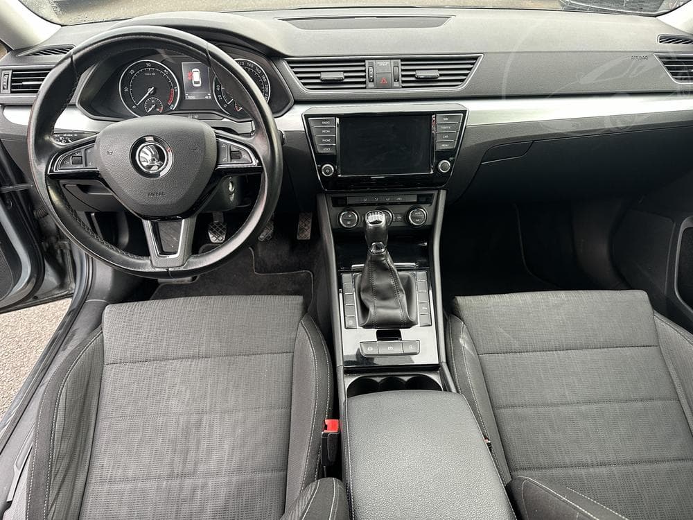 2016 Škoda SUPERB - 8