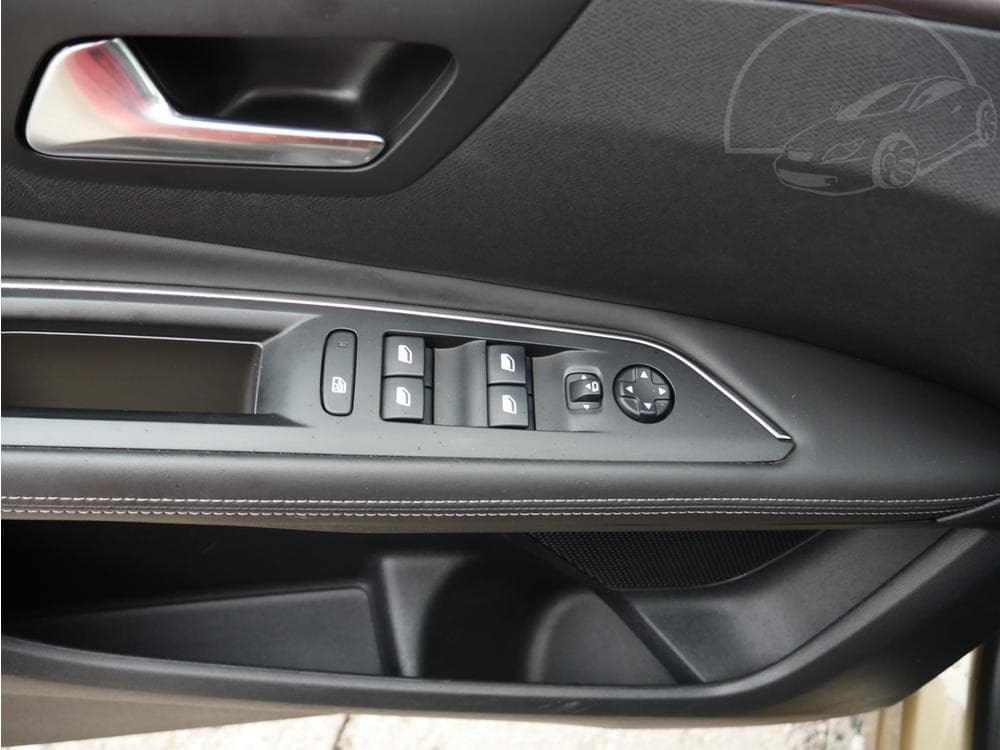 2017 Peugeot 3008 - 33