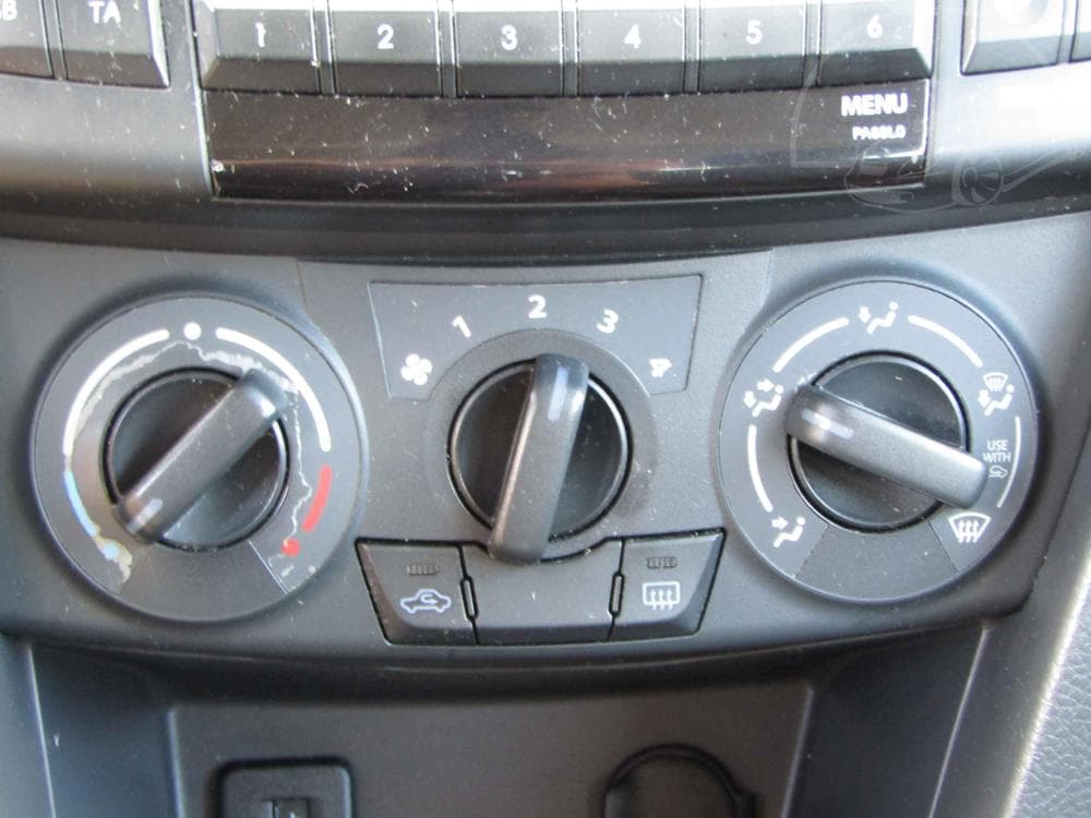 2011 Suzuki SWIFT - 14