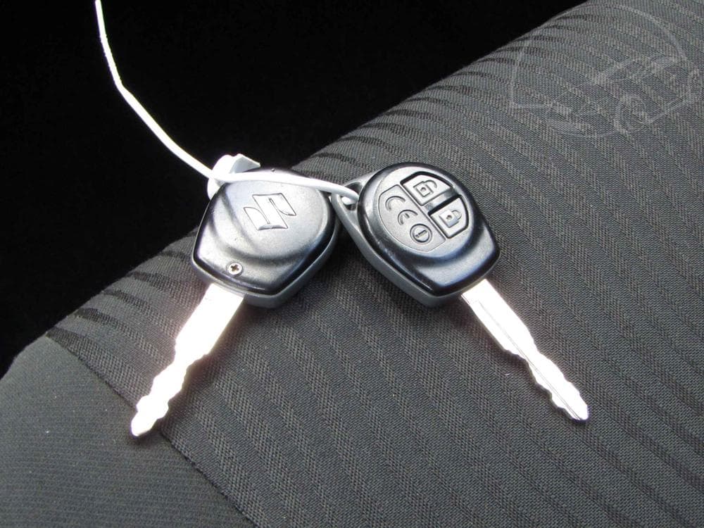 2011 Suzuki SWIFT - 15