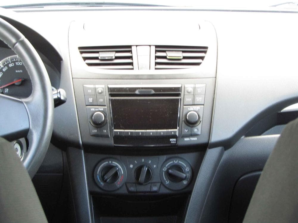 2011 Suzuki SWIFT - 8