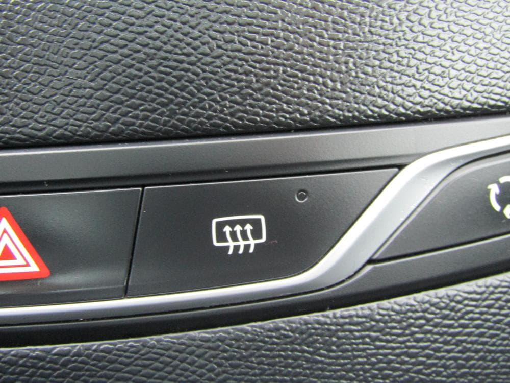 2015 Peugeot 308 - 19