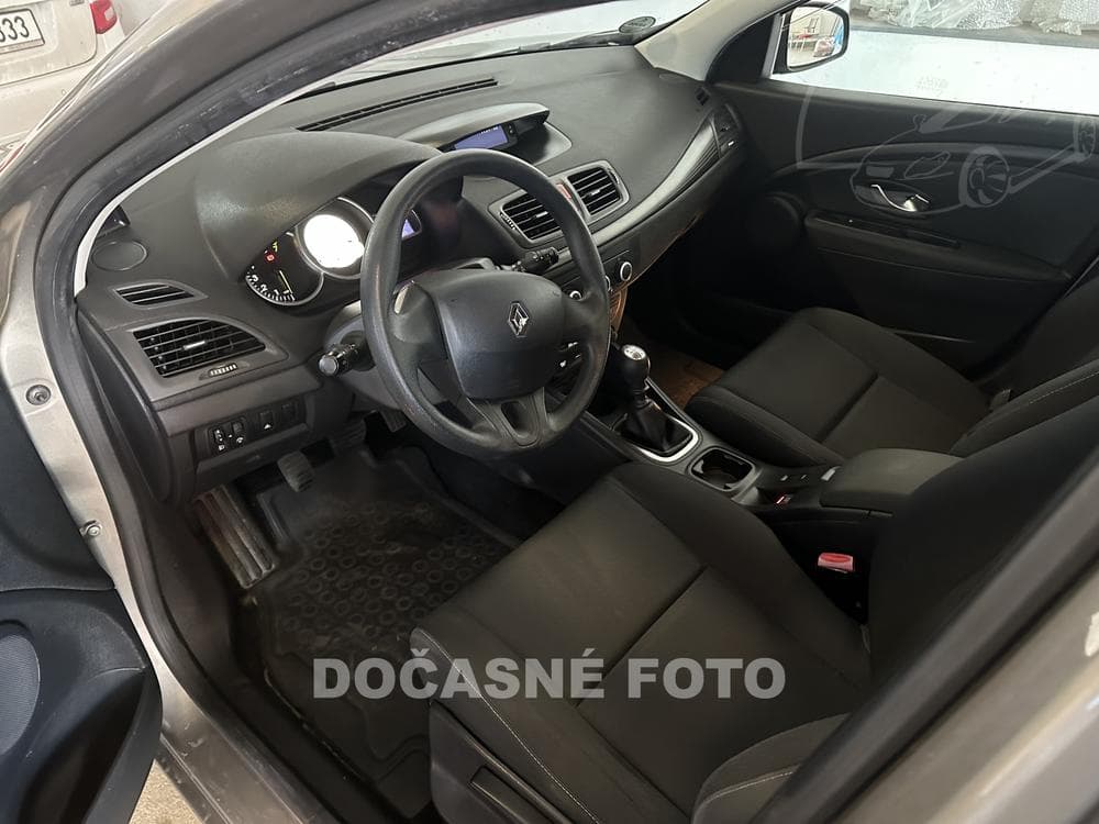2010 Renault MEGANE - 3