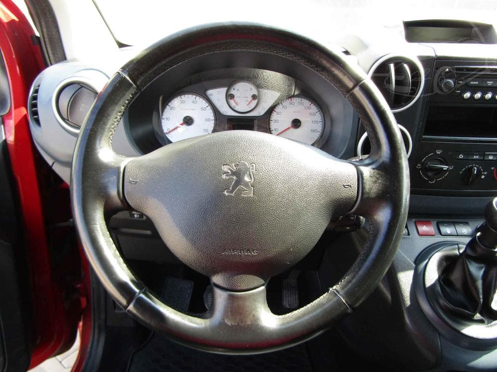 2011 Peugeot PARTNER - 11