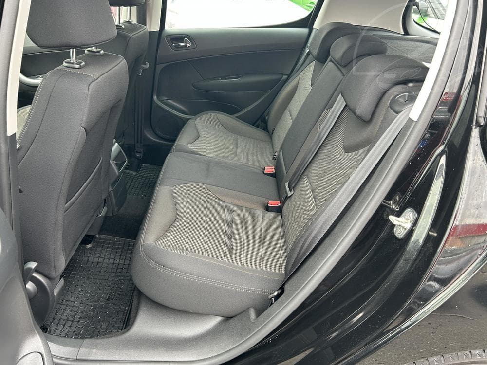 2013 Peugeot 308 - 10
