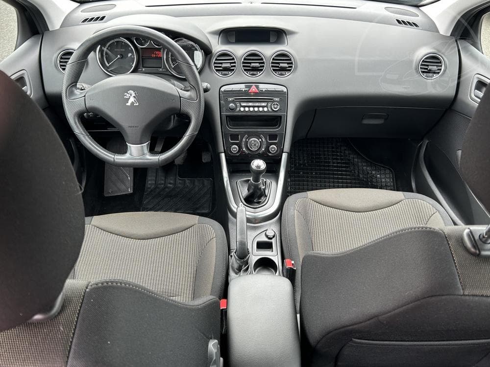 2013 Peugeot 308 - 8