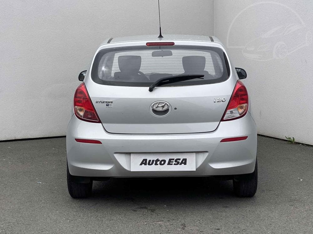 2013 Hyundai i20 - 5