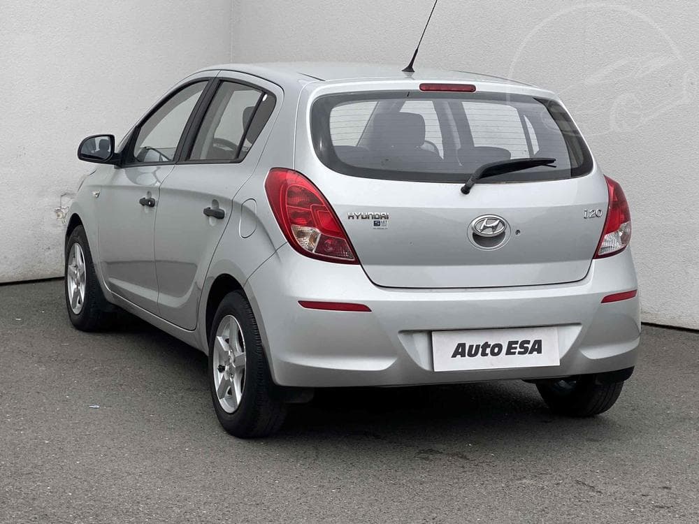 2013 Hyundai i20 - 6
