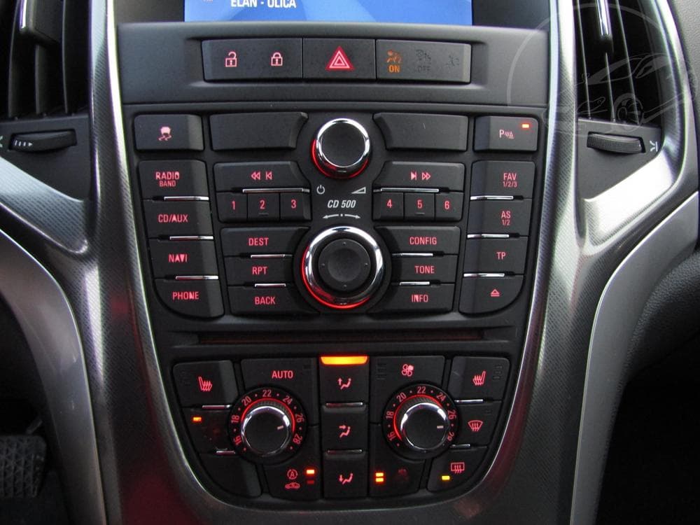 2010 Opel ASTRA - 12