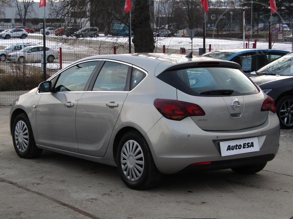 2010 Opel ASTRA - 6