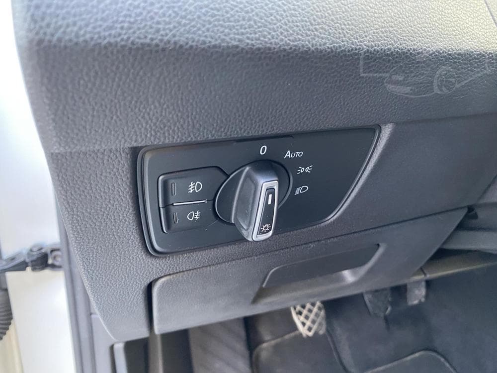 2016 Volkswagen PASSAT - 16