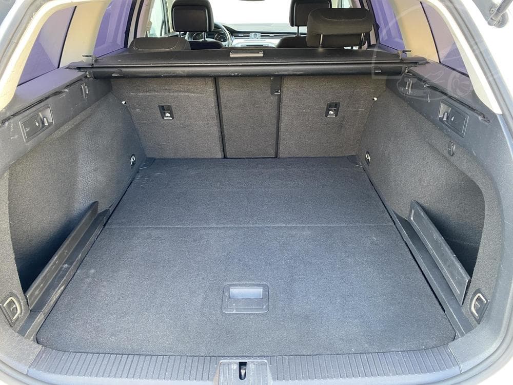 2016 Volkswagen PASSAT - 7