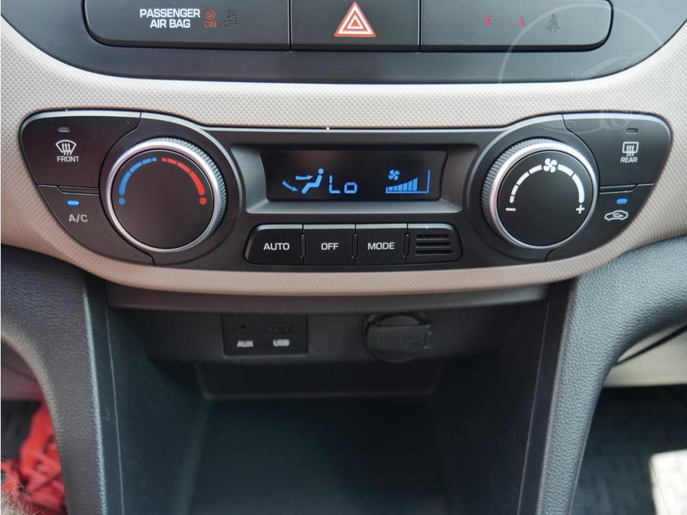 2015 Hyundai i10 - 16