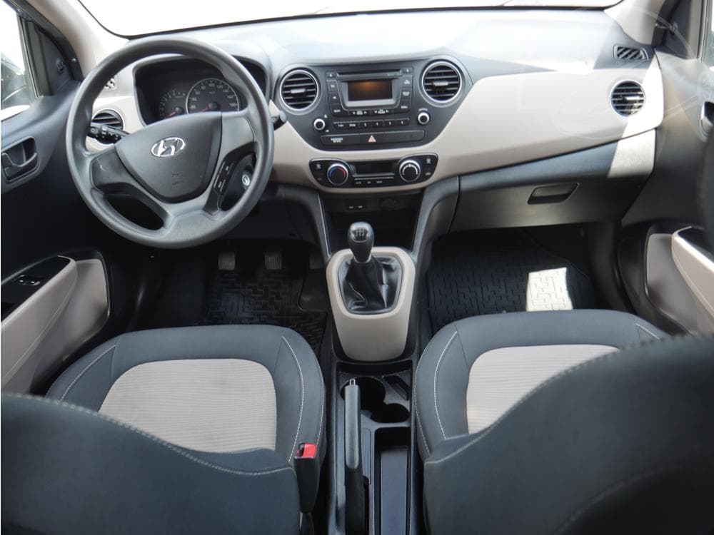 2015 Hyundai i10 - 8