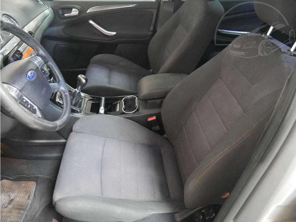 2010 Ford S-MAX - 9