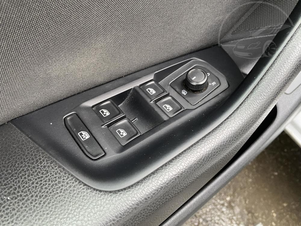 2015 Volkswagen PASSAT - 13