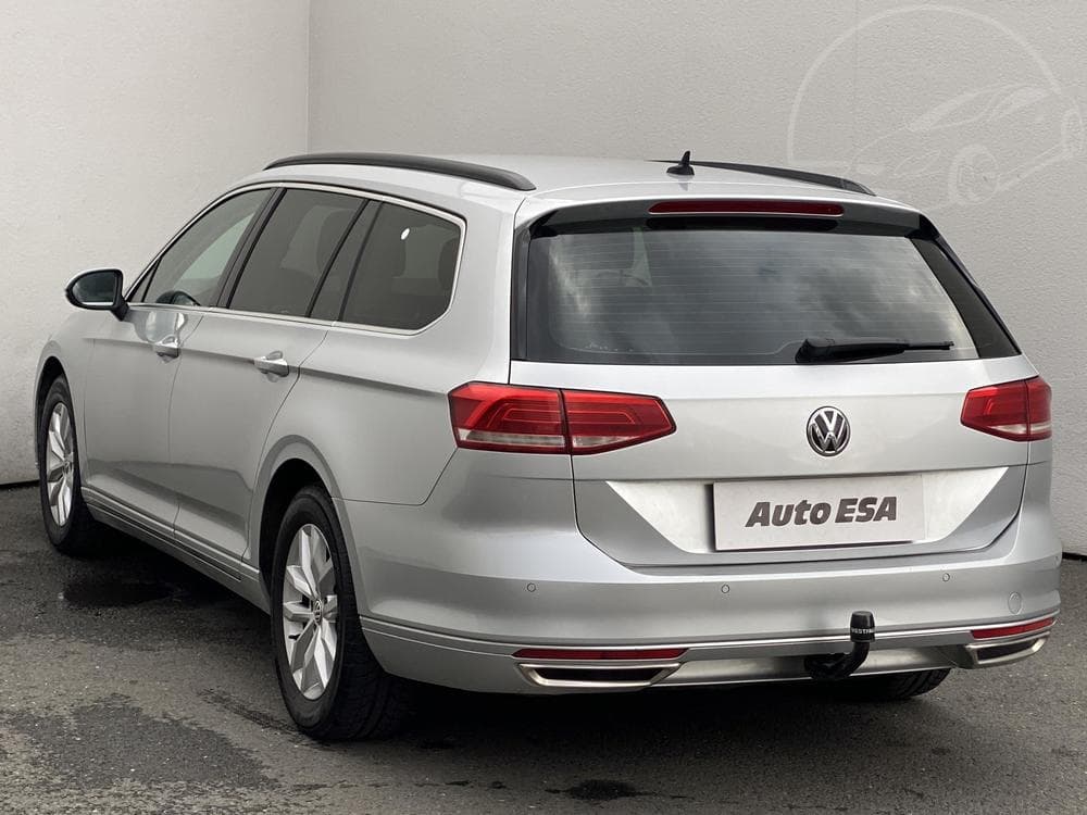 2015 Volkswagen PASSAT - 6