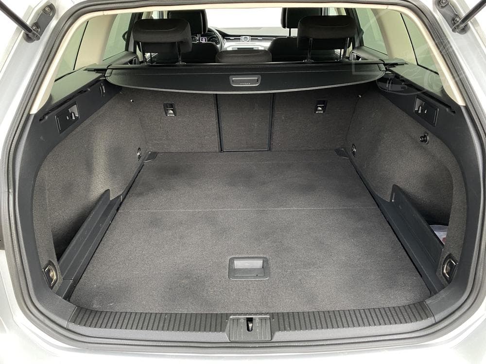 2015 Volkswagen PASSAT - 7