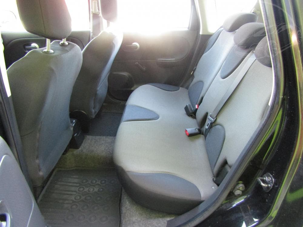 2010 Nissan NOTE - 28