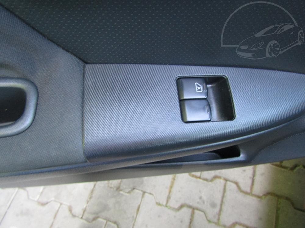 2010 Nissan NOTE - 31